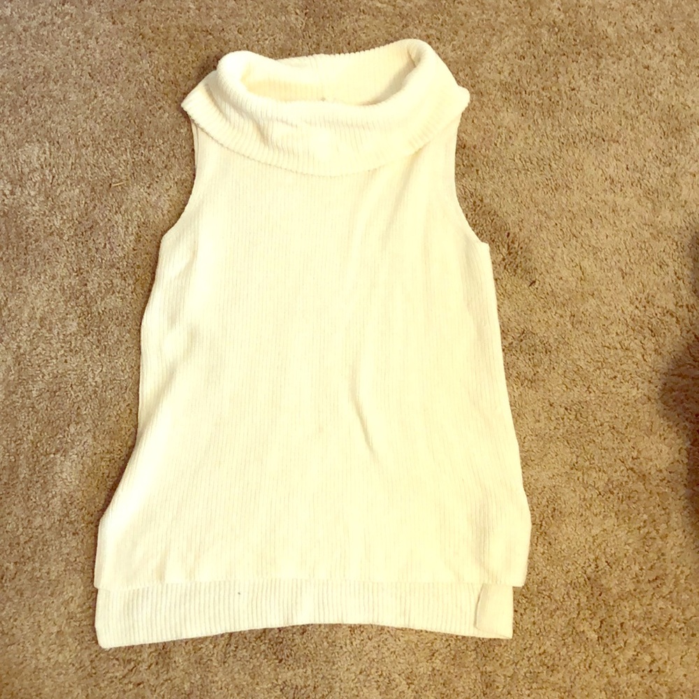 Cowl neck sleeveless sweater